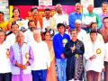 साहित्यिक मेळाव्यात रंगला पुरस्कार वितरण सोहळा - Marathi News |  Award distribution ceremony for the literary gathering | Latest nashik News at Lokmat.com