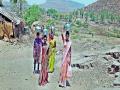 महिलांची पाण्यासाठी भटकंती - Marathi News |  Wandering water for women | Latest nashik News at Lokmat.com