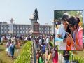 Kolhapur-Shivaji University Convocation Ceremony: पदवी हातात, नाव दुसऱ्याचे, फोटो तिसऱ्याचाच - Marathi News | Confusion among students at Shivaji University convocation ceremony due to errors in degree certificates | Latest kolhapur News at Lokmat.com