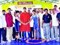 मुरगूडला विभागीय कुस्ती स्पर्धेला उत्साहात सुरु - Marathi News | Moorcudas started to excite the departmental wrestling competition | Latest kolhapur News at Lokmat.com
