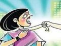 निफाडला महिलेच्या गळ्यातील पोत लांबवली - Marathi News | Niphad stretched the texture around the woman's neck | Latest nashik News at Lokmat.com