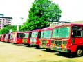 जिल्ह्यातील ३० टक्के बसेस अद्यापही आगारातच - Marathi News | 30% buses in the district are still in depots | Latest chandrapur News at Lokmat.com