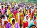 आदिवासी बांधवांचा महामोर्चा - Marathi News | Tribal Brothers' grand rally | Latest chandrapur News at Lokmat.com