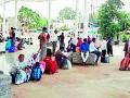 २२ प्रवाशांच्या सक्तीमुळे बसस्थानकावर ताटकळ - Marathi News | 22 passengers stranded at bus stand | Latest chandrapur News at Lokmat.com