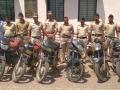 मोहाडी पोलिसांनी पकडल्या चोरी गेलेल्या दहा दुचाकी - Marathi News | Mohali police caught 10 robbers stolen | Latest dhule News at Lokmat.com