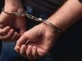 दरोड्याच्या गुन्ह्यासह घरफोडीतील आरोपी जेरबंद - Marathi News | Accused of burglary arrested with the crime of robbery | Latest nandurbar News at Lokmat.com