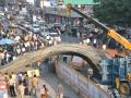 नागपूर मेट्रो रेल्वेचा पाच टन वजनी लोखंडी पिलरचा ढाचा कोसळला - Marathi News | Five ton of iron pillar of Nagpur metro rail collapsed | Latest nagpur News at Lokmat.com