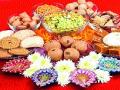 सुमारे ५०० किलो दिवाळीचा फराळ विदेशात रवाना - Marathi News |  About 500 kg of Diwali lunch leave abroad | Latest nashik News at Lokmat.com