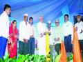 शेतकरी हे आधुनिक काळातले ऋषी : अण्णासाहेब मोरे - Marathi News |  Farmer is a modern sage: Annasaheb More | Latest nashik News at Lokmat.com