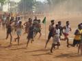प्रादेशिक सेना भरती प्रक्रिया सुरू; पोलिसांचा सौम्य लाठीहल्ला - Marathi News | Regional recruitment process begins; Police gentle lathi | Latest kolhapur News at Lokmat.com