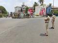 corona in kolhapur-पोलिसांना मिळाले मार्चचे पहिल्या टप्प्यातील वेतन - Marathi News | corona in kolhapur - Police receive first phase of March pay | Latest kolhapur News at Lokmat.com