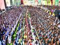 ‘झेप’चा उपक्रम : दहा हजार विद्यार्थ्यांचे सामूहिक गायन लंडन पॅलेसमध्ये दुमदुमले राष्ट्रगान - Marathi News | Leap Festival: Collective singing of 10,000 students in London Palace | Latest nashik News at Lokmat.com