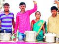१० रूपयातील भोजनाने अनेकजण होतात तृप्त - Marathi News | Many people get rich in food for 10 rupees | Latest gadchiroli News at Lokmat.com
