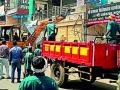 देसाईगंजच्या मुख्य बाजारपेठेतील अतिक्रमणांवर चालला बुलडोझर - Marathi News | Bulldozers run over encroachments in the main market of Desaiganj | Latest gadchiroli News at Lokmat.com