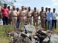 १६ लाखांचे गौण खनिज जप्त - Marathi News | Minerals seized of 16 lakhs | Latest jalana News at Lokmat.com