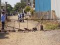 अनावश्यक बॅरीकेटिंगमुळे गैरसोय - Marathi News | Inconvenience due to unnecessary obstructions | Latest nandurbar News at Lokmat.com
