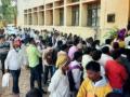 जात पडताळणी कार्यालयात झुंबड - Marathi News | Crowd at the caste verification office | Latest nandurbar News at Lokmat.com
