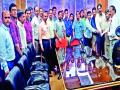 जिल्ह्यातील अधिकाºयांचे कामबंद आंदोलन - Marathi News | Workshop movement of the officials of the district | Latest nashik News at Lokmat.com