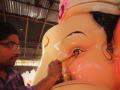 बापट कॅम्पमध्ये कुंभारवाड्याने घेतली पुन्हा उभारी - Marathi News | In the Bapat camp, the potter's house is re-erected | Latest kolhapur News at Lokmat.com