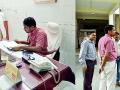 जिल्हाधिकाºयांनी घेतला आरोग्यसेवेचा आढावा - Marathi News | Health Service | Latest gadchiroli News at Lokmat.com