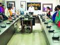 कर्मचाऱ्यांनी केले संविधानाच्या उद्देशिकेचे वाचन - Marathi News | Employees read the purpose of the Constitution | Latest gadchiroli News at Lokmat.com