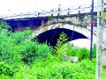 जीर्ण उड्डाणपूल पाडण्यास निधीचा अडसर - Marathi News | Funding hinders demolition of dilapidated flyovers | Latest gondia News at Lokmat.com
