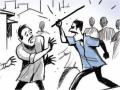 बिर्याणीच्या पैसे देवघेवीतून दोन गटांत हाणामारी : बाटली डोक्यात फोडल्याने दोघे जखमी - Marathi News | Two groups fight over biryani money: Two injured after bottle blows to head | Latest kolhapur News at Lokmat.com