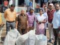 तळोद्यात दीड क्विंटल प्लास्टीक पिशव्या जप्त - Marathi News | One and a half quintals of plastic bags seized in the floor | Latest nandurbar News at Lokmat.com