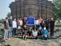 जागतिक वारसा सप्ताहानिमित्त मुधोईमाता मंदिरावर स्वच्छता मोहीम  - Marathi News | Cleaning campaign at Mudhoimata Temple on the occasion of World Heritage Week | Latest jalgaon News at Lokmat.com