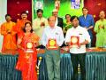 उल्लेखनीय कार्याबद्दल तिघा डॉक्टरांचा सत्कार - Marathi News | Three doctors felicitated for remarkable work | Latest nashik News at Lokmat.com