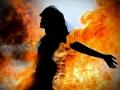 भीषण; अंगावर रॉकेल टाकून महिलेला जिवंत पेटविले - Marathi News | Awful; He threw kerosene on her body and set her on fire | Latest gadchiroli News at Lokmat.com
