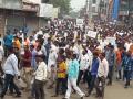चोऱ्यांच्या विरोधात मूक मोर्चा - Marathi News | Silent march against thieves | Latest beed News at Lokmat.com