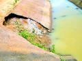 कंत्राटी पद्धतीमुळे नहराच्या पाणी वाटपात सावळागोंधळ - Marathi News | Due to the contractual mechanism, the holes in the water supply are shakyagandal | Latest chandrapur News at Lokmat.com