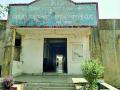 आदिवासी मुलाचे वसतिगृह समस्यांच्या विळख्यात - Marathi News | The Tribal Boy's Hostel Problems | Latest chandrapur News at Lokmat.com