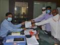 डाळिंब बाग नुकसानग्रस्तांना विमा रक्कम द्या - Marathi News | Pay insurance amount to pomegranate orchard victims | Latest nashik News at Lokmat.com