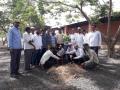 नामपूरच्या वैकुंठधामात लोकसहभागातून वृक्षारोपण - Marathi News |  Tree plantation from public participation in Vaikuntha Dam in Nampur | Latest nashik News at Lokmat.com