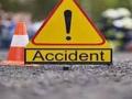 कारच्या धडकेत पती-पत्नीसह मुलगा जखमी - Marathi News | Husband and wife injured in car crash | Latest nandurbar News at Lokmat.com
