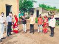 होमिओपॅथी औषधांचे केपानगरला वाटप - Marathi News | Distribution of homeopathic medicines to Kepanagar | Latest nashik News at Lokmat.com