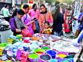 दिवाळी आली,  बाजारपेठ सजली... - Marathi News |  Diwali was there, market diy ... | Latest nashik Photos at Lokmat.com
