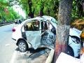 झाडावर कार आदळून चालक ठार - Marathi News |  The driver killed the car on the tree and killed the driver | Latest nashik News at Lokmat.com