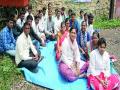 संगणक परिचालकांचे लाक्षणिक धरणे आंदोलन - Marathi News |  Symbolical movement of computer operators | Latest nashik News at Lokmat.com