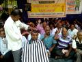 कोल्हापूर : कोतवालांनी मुंडण करुन केला शासनाचा निषेध, २३ दिवशीही धरणे आंदोलन सुरुच - Marathi News | The contempt for the government by the Kotwala, and the protest movement on the 23rd day will continue | Latest kolhapur News at Lokmat.com