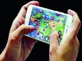 मोबाईल बालपणच नव्हे तर दृष्टीही हिरावतेय - Marathi News | Not only mobile but childhood is losing sight | Latest bhandara News at Lokmat.com