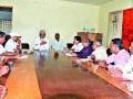 दादा भुसे : उड्डाणपुलाचा प्रस्ताव राष्टÑीय प्राधिकरण विभागाकडे सादर करण्याच्या आढावा बैठकीत सूचना कंटेनरच्या धडकेत तिघांचा मृत्यू - Marathi News | Dada Bhus: Three people died in the dock of the container in the review meeting of the proposals submitted to the National Authority. | Latest nashik News at Lokmat.com