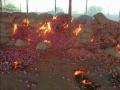 धुळ्यात कांद्याच्या ३० गोण्या आगीत भस्मसात - Marathi News | 30 pieces of onion were burnt in the fire | Latest dhule News at Lokmat.com