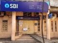 अक्कलकुव्यात कर्मचारी क्वारंटाईन झाल्याने बँक बंद - Marathi News | Bank closed due to staff quarantine in Akkalkuwa | Latest nandurbar News at Lokmat.com