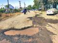अंबडमधील रस्ते खड्ड्यात - Marathi News |  Ambad road potholes | Latest nashik News at Lokmat.com