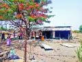 शासनाच्या जागेवरील अतिक्र मण हटवले - Marathi News | Removal of encroachment on government premises | Latest nashik News at Lokmat.com