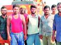 जोगीसाखरा भागातील १९ मजूर कर्नाटकात अडकले - Marathi News | 19 laborers from Jogisakhara area are trapped in Karnataka | Latest gadchiroli News at Lokmat.com