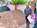 घरी ठेवलेले रेतीचे ढीग जप्त - Marathi News | Seized sand dunes kept at home | Latest gadchiroli News at Lokmat.com